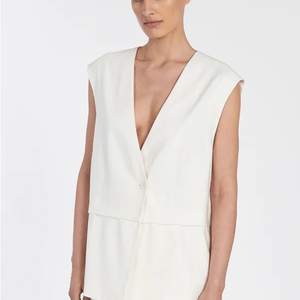 NWT DISSH Taylor Off White Vest US 8